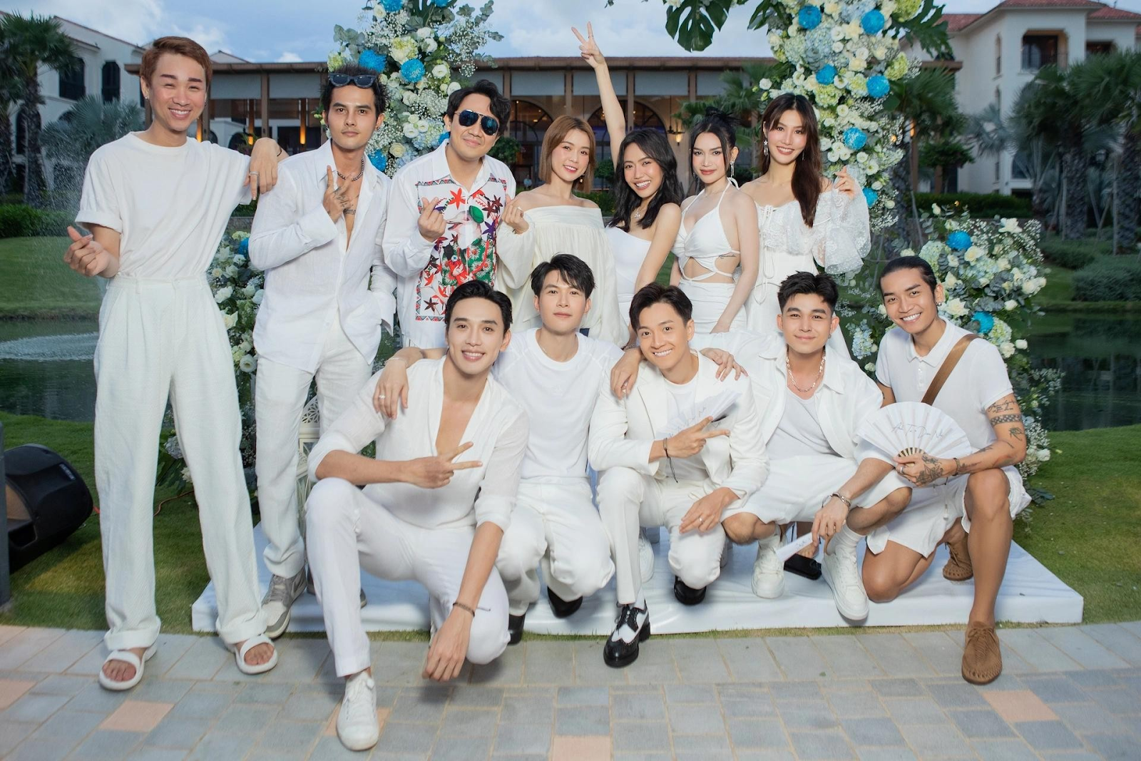 Diệu Nhi rạng ngời trong đám cưới, dàn phù dâu cực phẩm: BB Trần, Hải Triều chiếm trọn spotlight - Hình 14