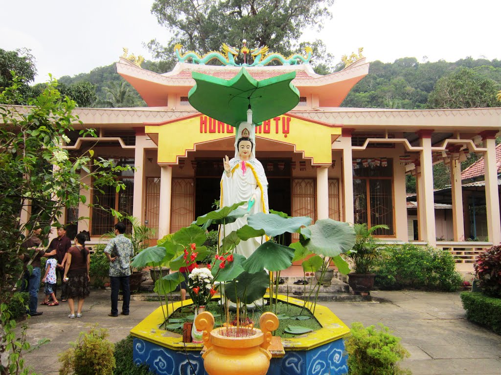 Ghé thăm Sùng Hưng Cổ Tự ngôi chùa cổ nhất Phú Quốc - Hình 4