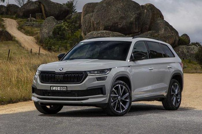 Loạt đối thủ khó nhằn của 4 dòng Skoda bán tại Việt Nam năm sau: CR-V và CX-5 sắp có nâng cấp lớn - Hình 1
