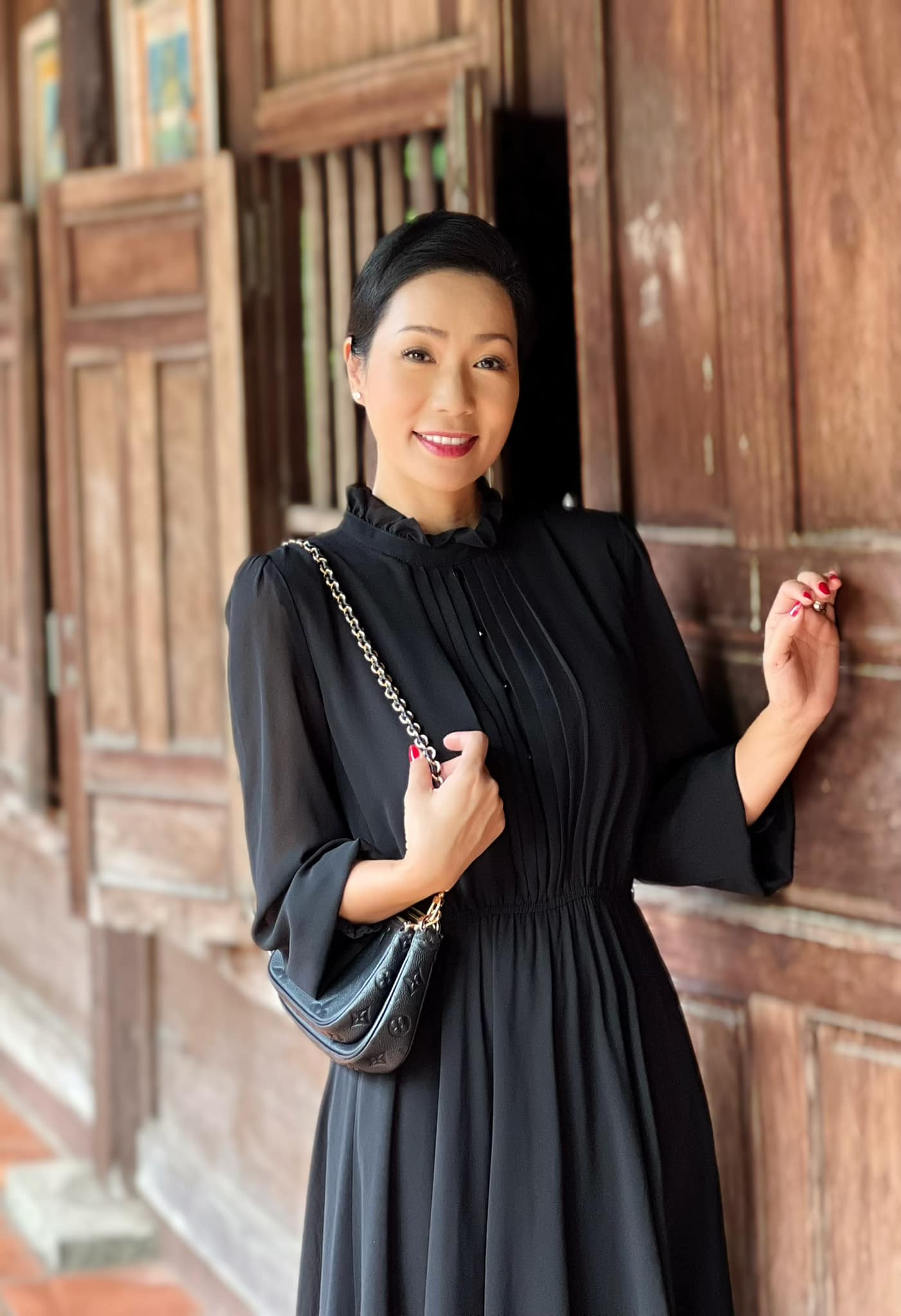 Lý Hùng phong độ tuổi 53, Khánh Thi nhắn nhủ đặc biệt đến Chí Anh - Hình 4