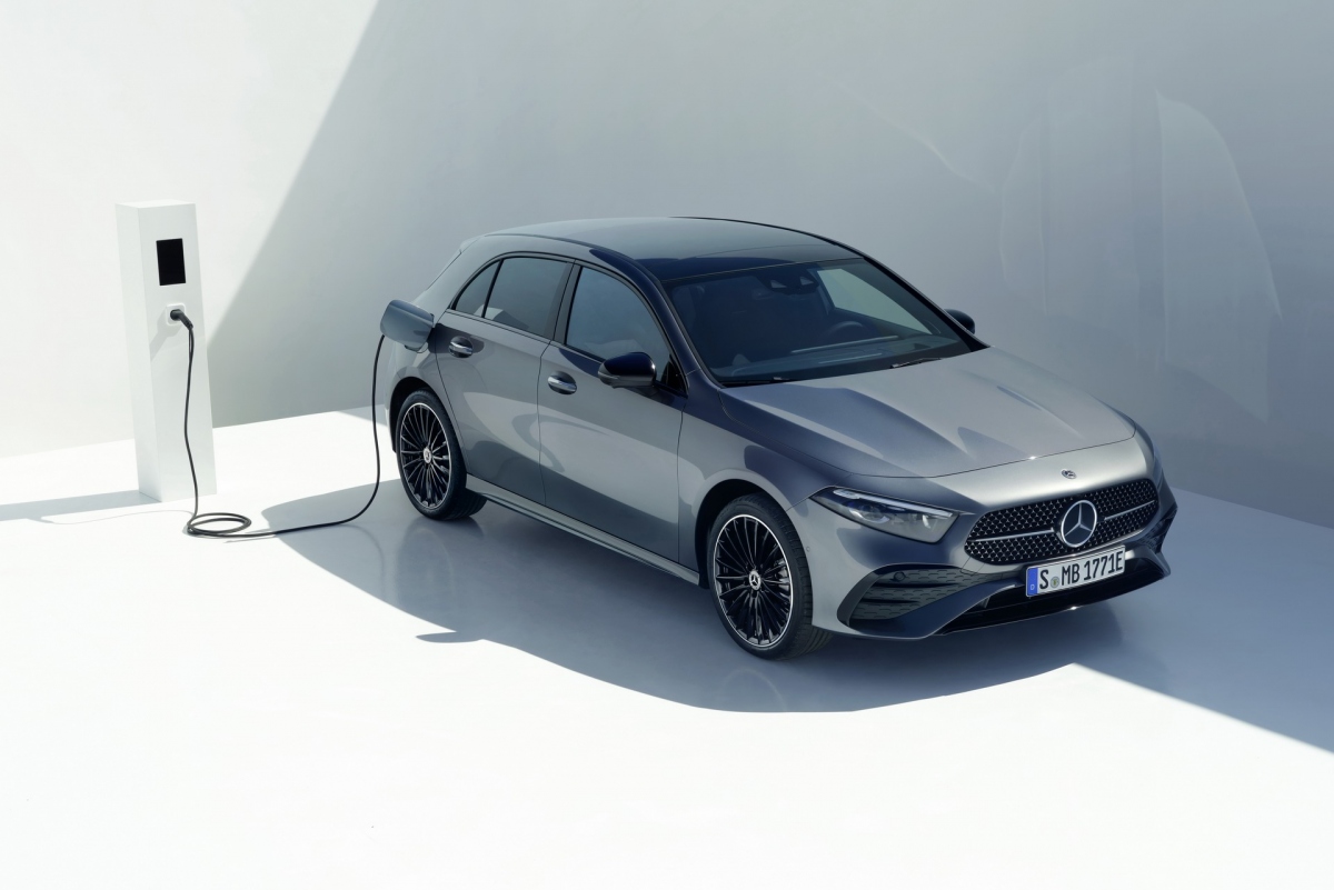 Mercedes-Benz A-Class 2023 được nâng cấp nhẹ trước khi bị khai tử - Hình 3