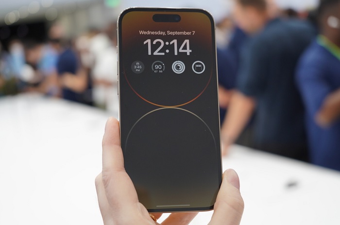 So sánh iPhone 14 Pro Max và iPhone 13 Pro Max: Màn hình mới, chip mới, camera mới,... đã xứng đáng để nâng cấp? - Hình 6