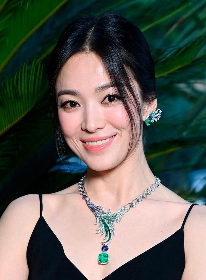 Song Hye Kyo cảm thấy nhột vì Son Ye Jin, Song Joong Ki bị chê không xứng với vợ cũ vì 1 điểm - Hình 7