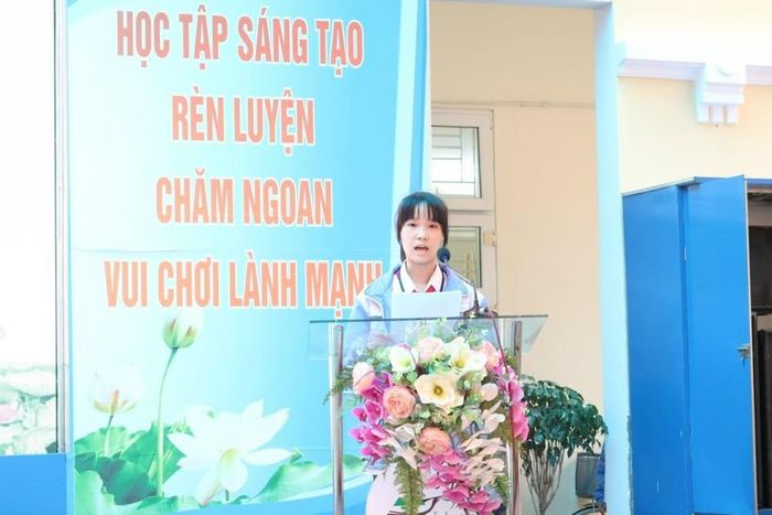 Trường THCS Hồng Bàng (Hải Phòng) tặng xe đạp cho 42 học sinh khó khăn - Hình 2
