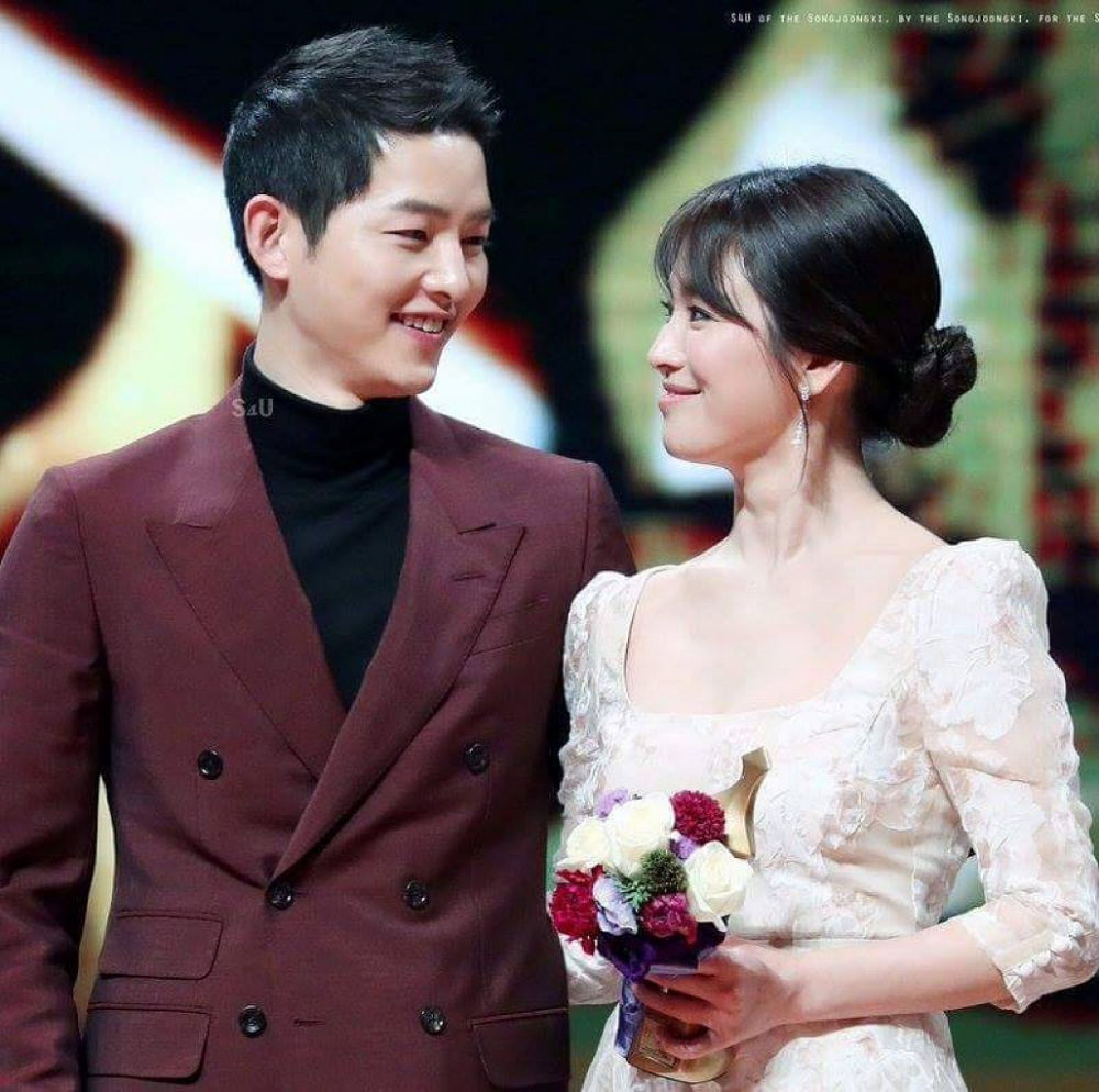 Song Hye Kyo vướng tin đồn quay lại với chồng cũ, bố Song Joong Ki liền có phản ứng? - Hình 6