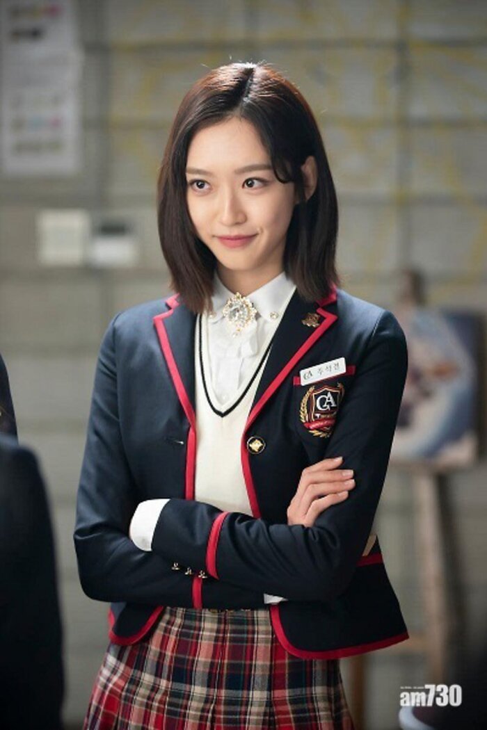 Han Ji Hyun (Cheer Up): Ngày càng bùng nổ, gia thế bí ẩn và mối quan hệ ít ai biết trong Kbiz - Hình 9