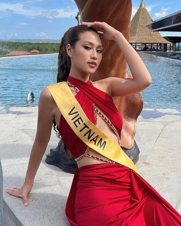 Đoàn Thiên Ân bị chê 1 màu, ăn theo phong cách Thùy Tiên nhưng chưa tới, Stylist lên tiếng bảo vệ - Hình 1