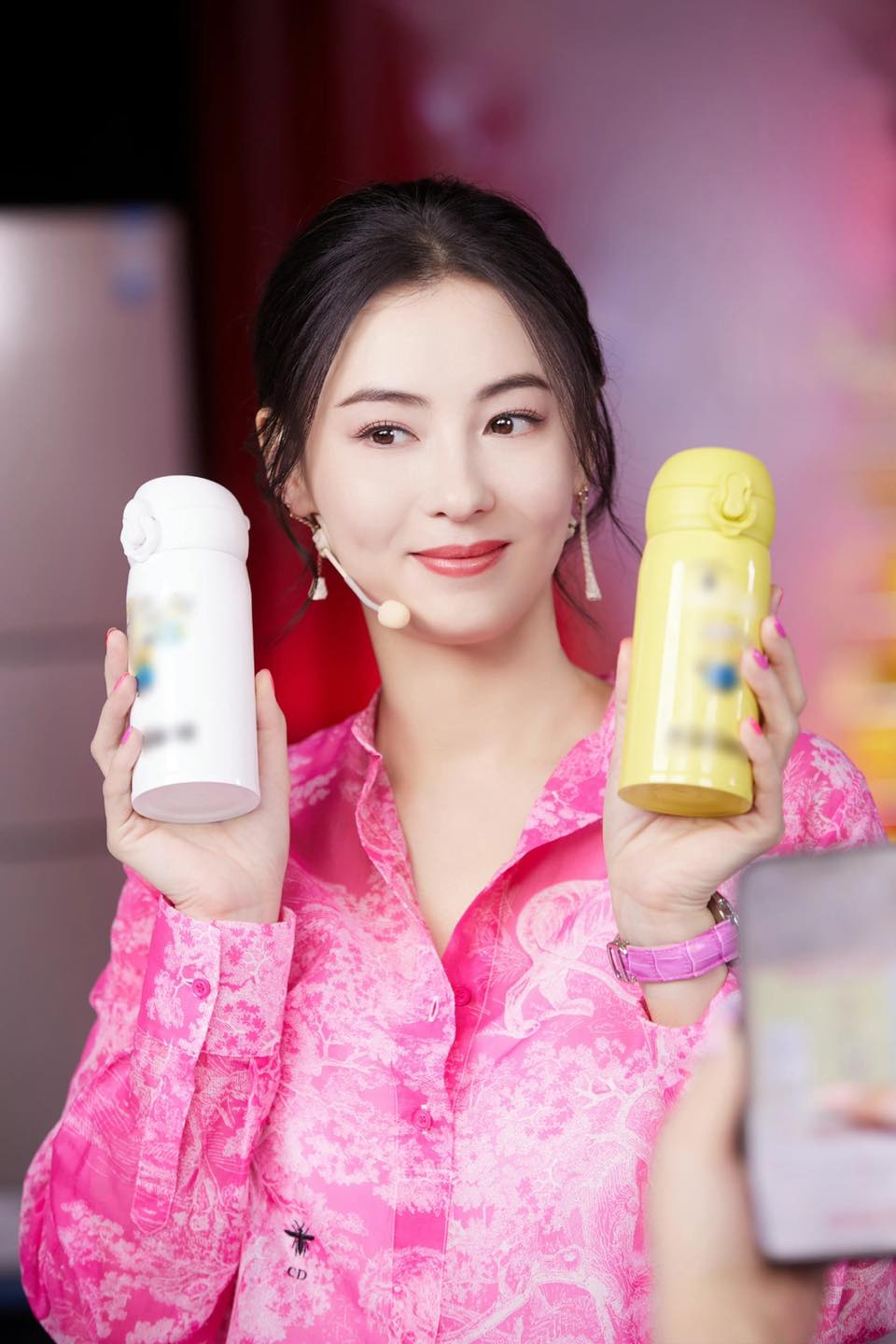 Trương Bá Chi để lộ nhược điểm, bị netizen châm biếm, chê thân hình sồ sề - Hình 5