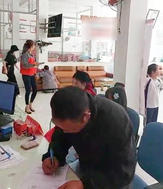 'Tiểu Màn Thầu' Hà Giang được 'chú' Martin Nguyễn công khai tỏ tình, hứa tặng quà cực khủng - Hình 12