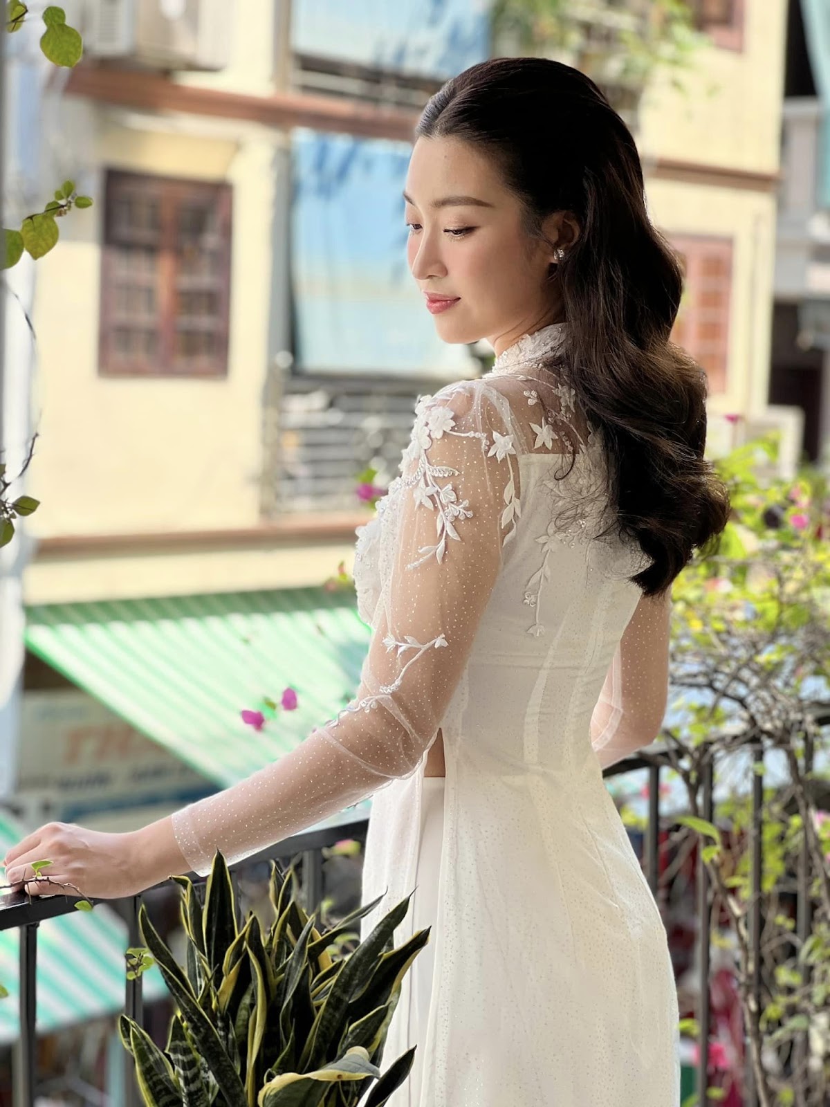 Đỗ Mỹ Linh và con trai bầu Hiển bị lộ lịch trình toàn bộ đám cưới: Dân tình choáng váng bởi một điểm - Hình 9