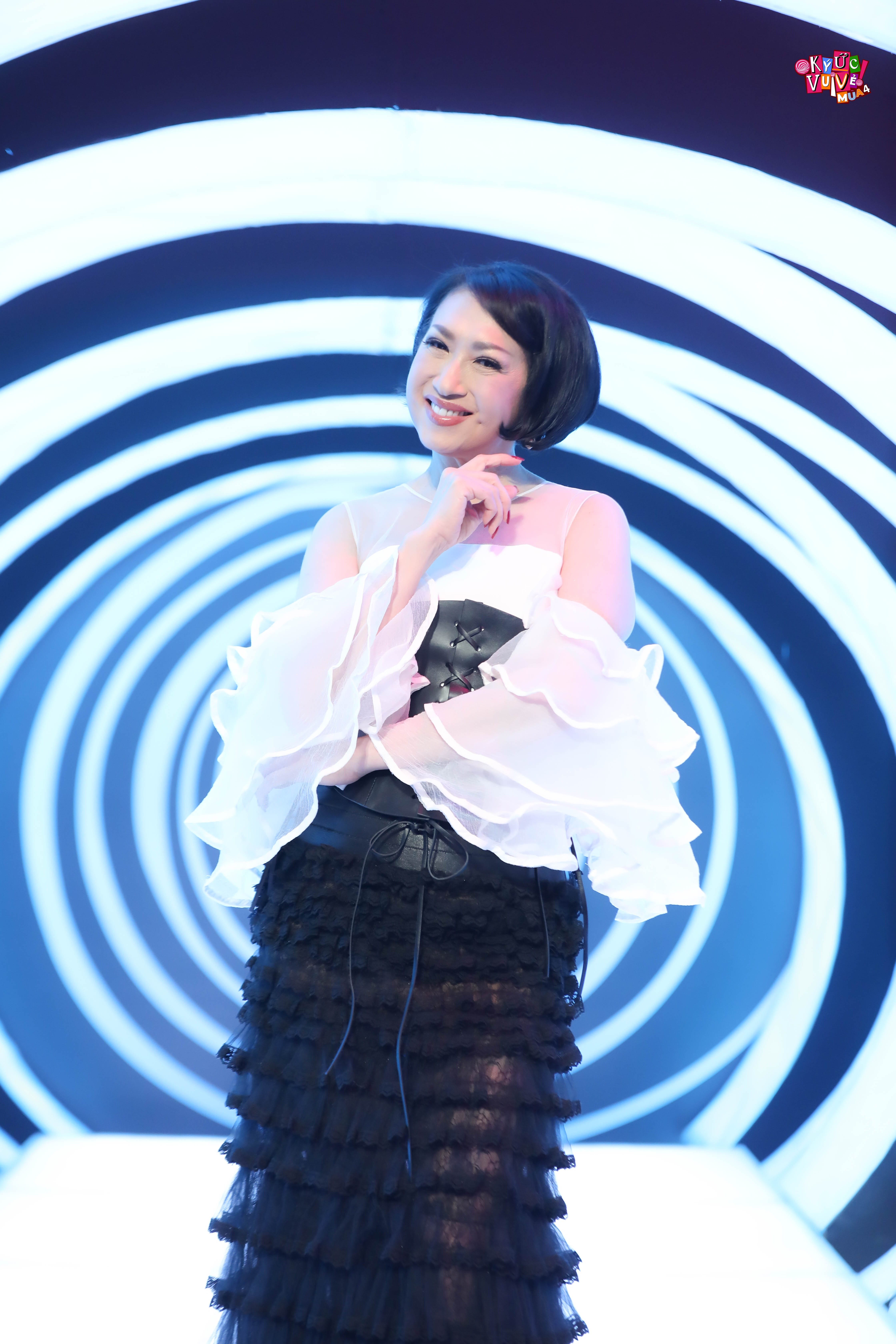 Danh ca Ý Lan chiến thắng bệnh ung thư sau nhiều năm nhờ điều đặc biệt này - Hình 3