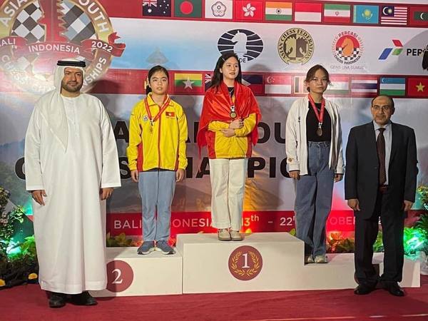 Nhan sắc xinh đẹp của nữ sinh đạt HCV giải vô địch cờ vua trẻ châu Á - Hình 2