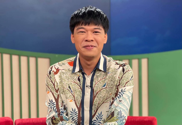 Trung Ruồi: Bị miệt thị ngoại hình, làm diễn viên hài vì quá xấu và cái kết viên mãn bên vợ xinh đẹp - Hình 3