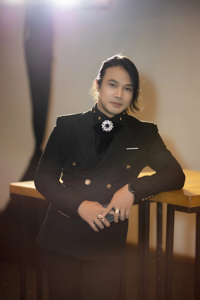 Tuấn Nghĩa: Đứng lên từ vết sẹo dài nghiệt ngã trên má, con đường vào nghề gian nan vì bị hủy dung - Hình 2