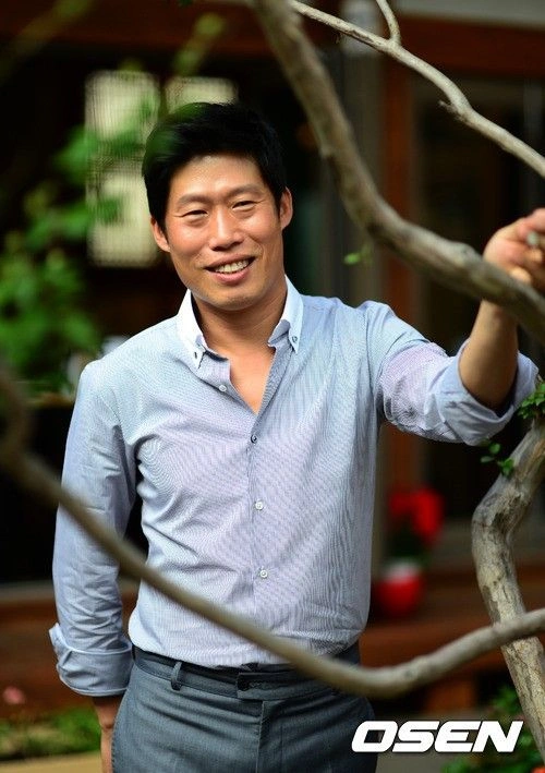 Yoo Hae Jin: Quái vật phá vỡ mọi quy tắc màn ảnh, người duy nhất đánh cắp được trái tim Kim Hye Soo - Hình 4