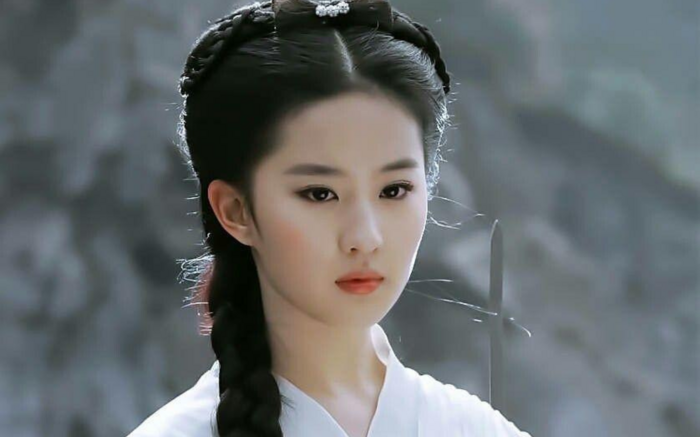 Lưu Diệc Phi giở thói công chúa, chê bai hết lời khiến một sao nam đình đám Cbiz mất tất cả - Hình 9