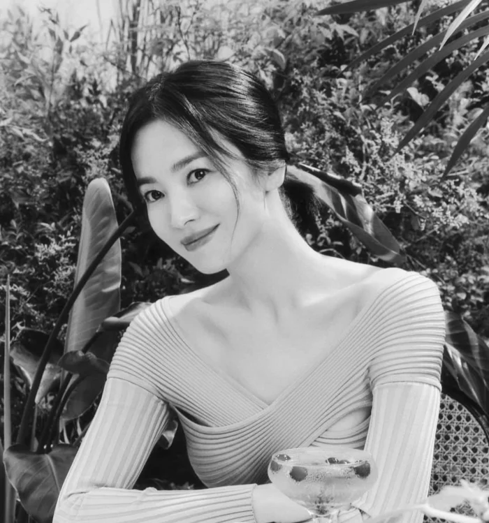 Nghi vấn Song Hye Kyo mỉa mai, cười cợt Song Joong Ki giữa lúc chồng cũ gặp nạn bị khán giả tẩy chay - Hình 2