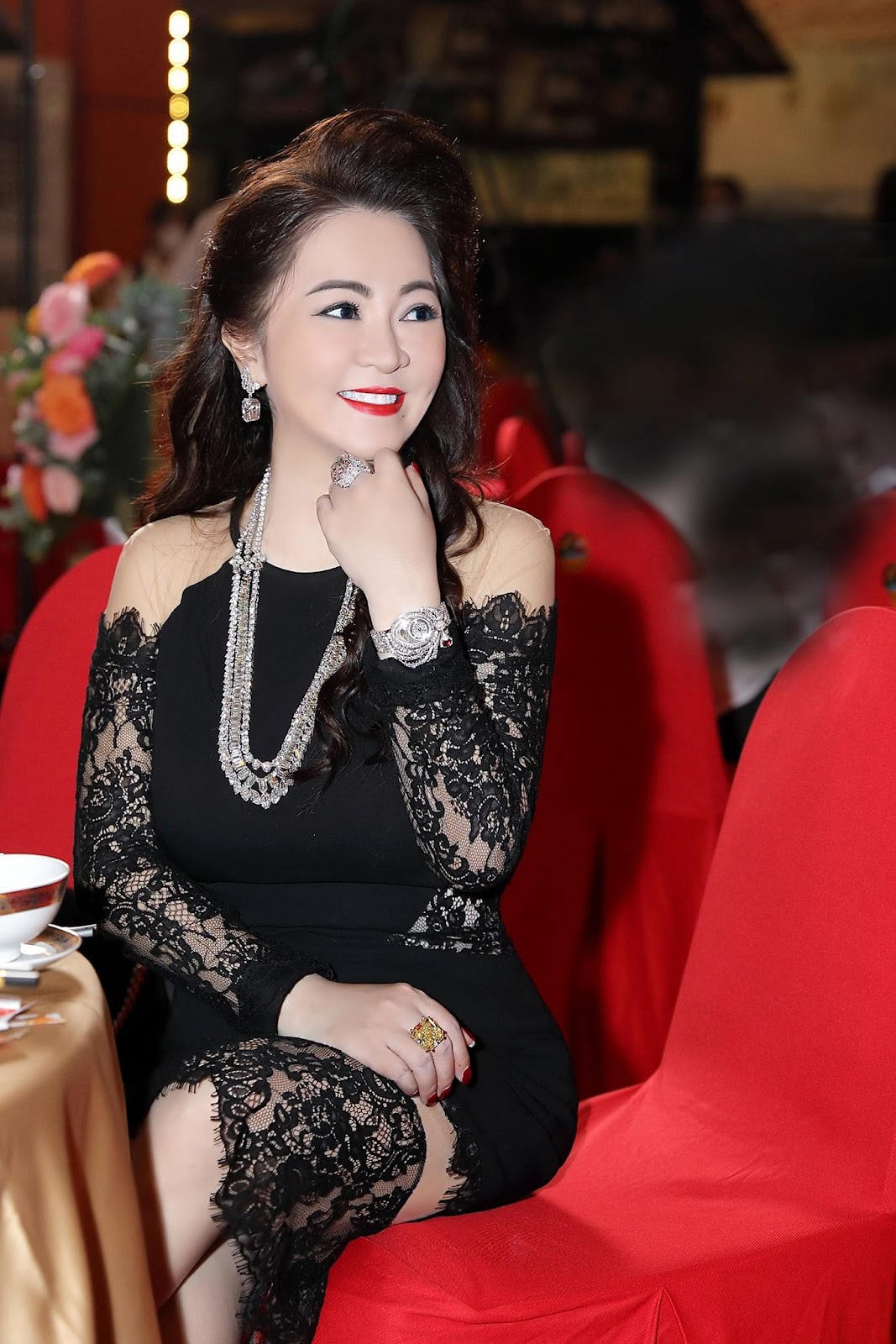 Bà Phương Hằng được con trai xin khoan hồng, giảm nhẹ tội, có được bảo lãnh? - Hình 2