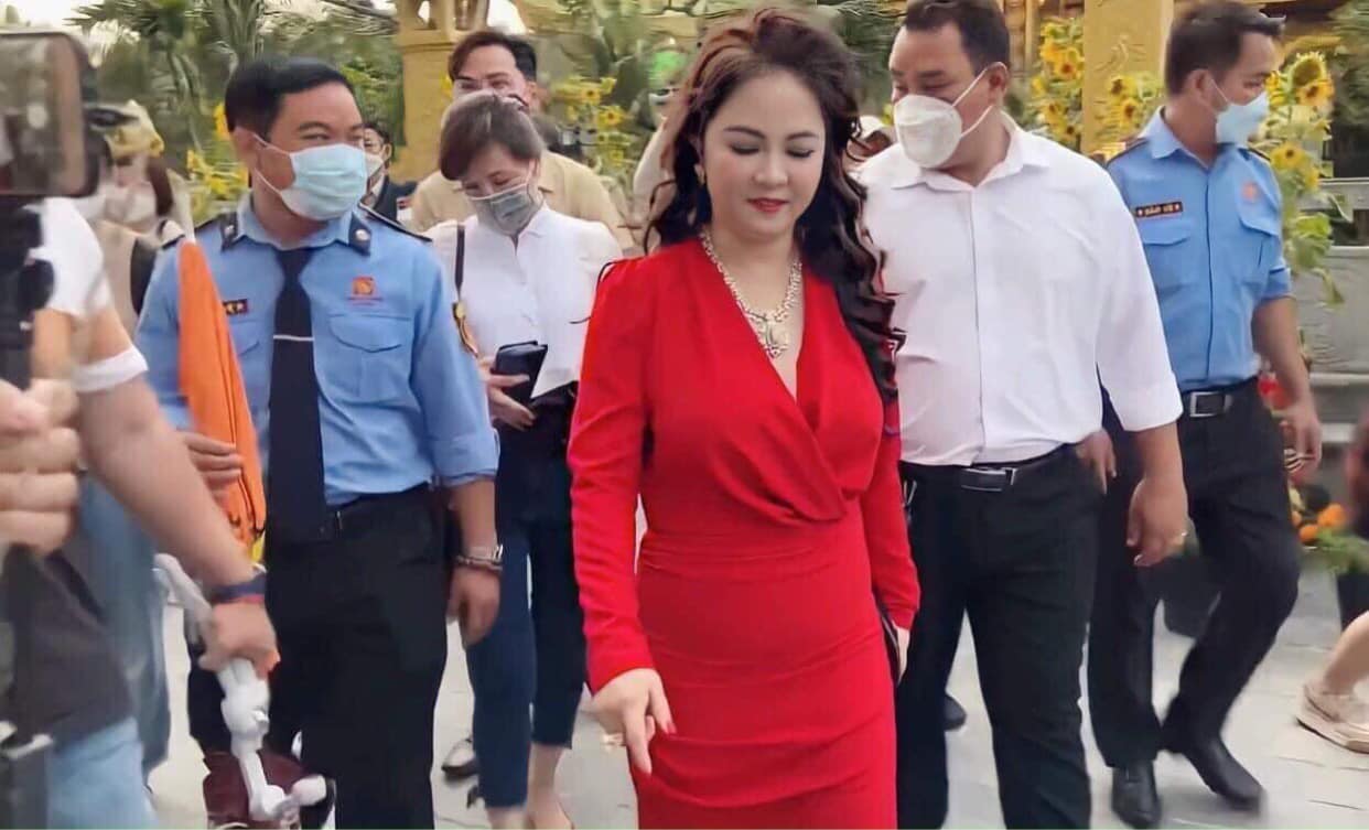 Bà Phương Hằng có được tại ngoại hay không còn tùy vào thái độ thành khẩn, ý thức sai phạm - Hình 2