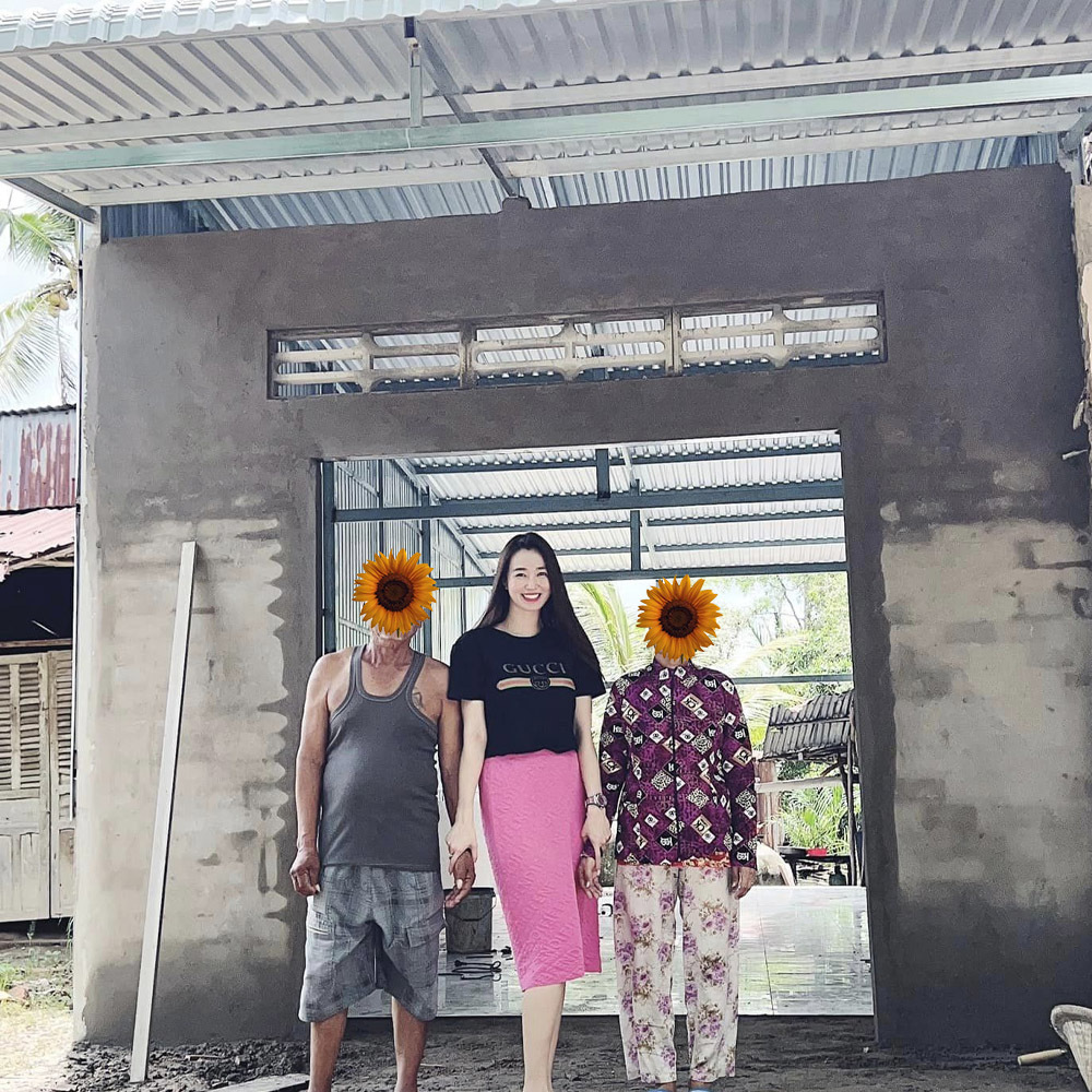 Khánh My (Mỹ Nhân Sài Thành): Đối thủ của Ngọc Trinh, lộ ảnh thân mật bên chồng cũ Lệ Quyên - Hình 11