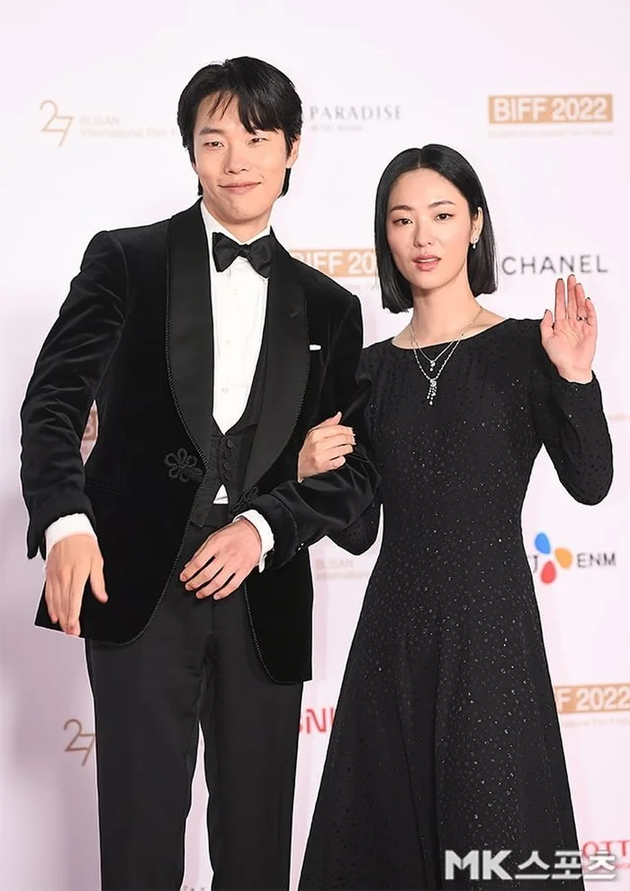 Song Joong Ki vỡ mộng vì tình tin đồn đã có người mới, Song Hye Kyo có cơ hội quay về với chồng cũ? - Hình 1