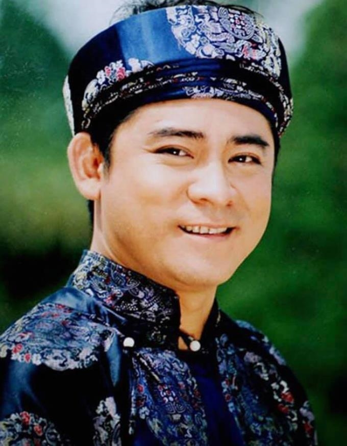 Huỳnh Anh Tuấn: Bỏ sự nghiệp giám đốc, tương lai xán lạn ở Mỹ để đóng phim, U60 phụ bán bánh tráng - Hình 2