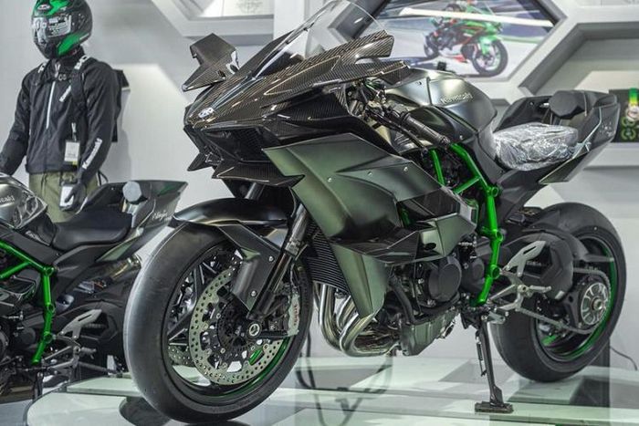 VMCS 2017 Kawasaki Ninja H2 Carbon chính thức được ra mắt tại Việt Nam