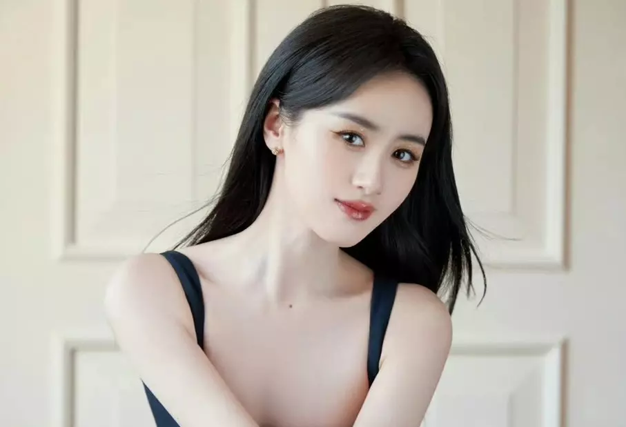 Viên Băng Nghiên có động thái tái xuất hậu ồn ào trốn thuế, ngay lập tức bị quan trên chặn đường - Hình 1