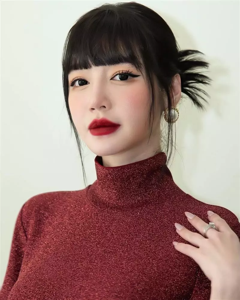 Chồng Tây của Elly Trần tiếp tục bị vạch trần nói dối, gửi lời mật ngọt sau ly hôn: Vợ yêu của anh - Hình 3