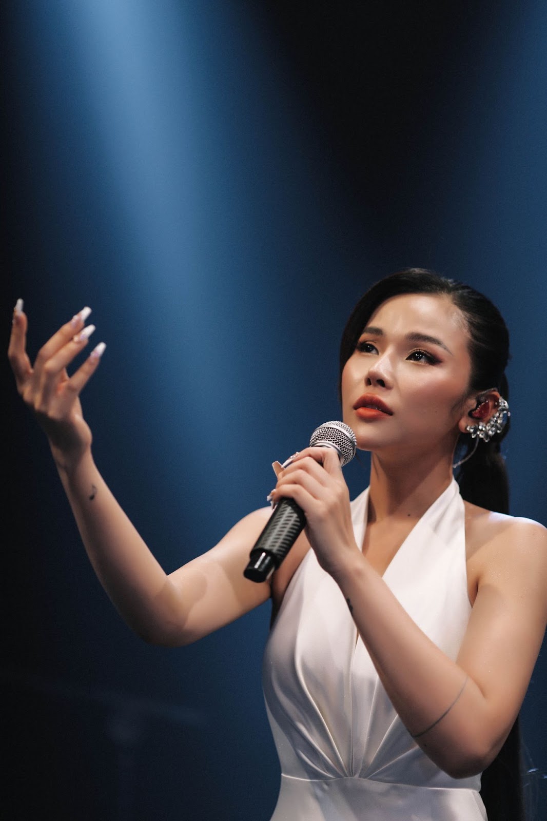 Hát như nuốt đĩa, Trương Thảo Nhi mắc sự cố nhớ đời khi quay MV one shot - Hình 2