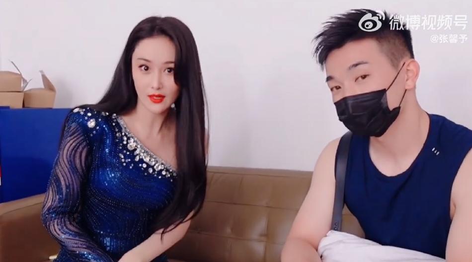 Hôn nhân hạnh phúc của mỹ nhân thị phi Trương Hinh Dư - Hình 6