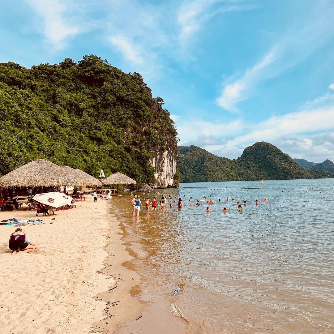 Khám phá Đảo Soi Sim - vẻ đẹp hoang sơ của biển trời Hạ Long - Hình 4