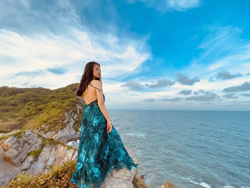 Khám phá Eo Gió Quan Lạn - điểm check in cực đẹp ít người biết - Hình 1
