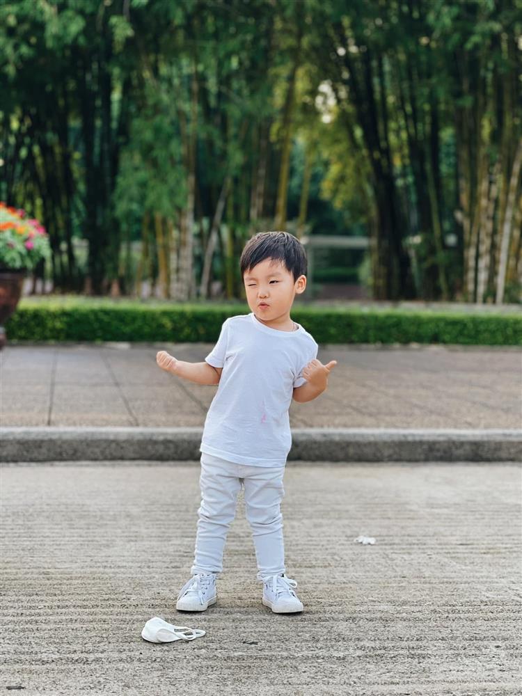 Nỗi lòng Hòa Minzy khi con trai biết giận, không còn muốn theo - Hình 5