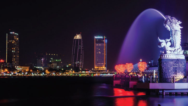 Rủ cả nhà check in ngay tại Cá chép hóa rồng Đà Nẵng - Hình 1