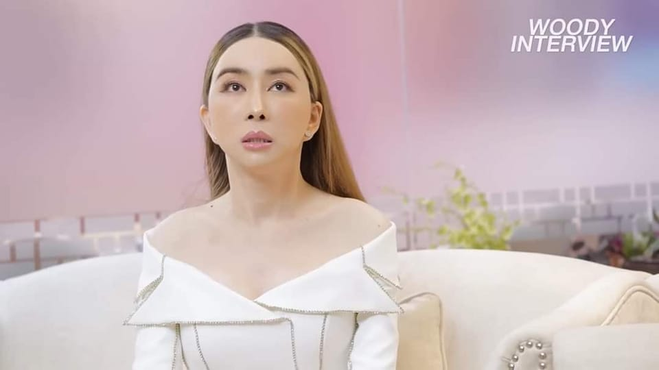 Miss Universe 2021 bị tỷ phú Thái Lan tước quyền trao vương miện, fan la ó vì quá bất công? - Hình 4