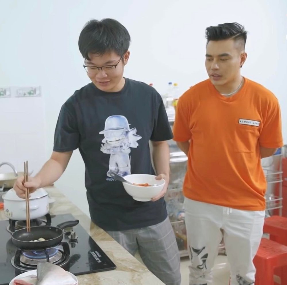 Em ruột Lê Dương Bảo Lâm hiếm hoi lộ diện, vẻ ngoài gây choáng, bị anh trai tiết lộ bí mật - Hình 7