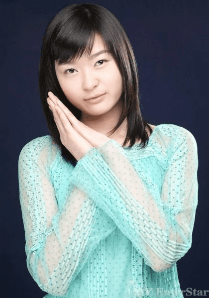 Kwon Nara: Mỹ nhân được Lee Jong Suk miệt mài theo đuổi, quá khứ dao kéo, bị đe dọa, bắt cóc - Hình 7