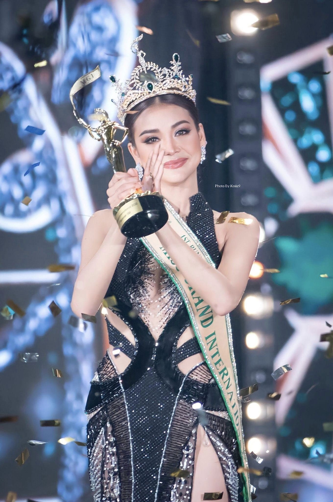 Mr.Nawat cố chấp bênh vực con cưng Engfa vụ nói tiếng anh make love, gặp vận đen trước phiên tòa - Hình 4