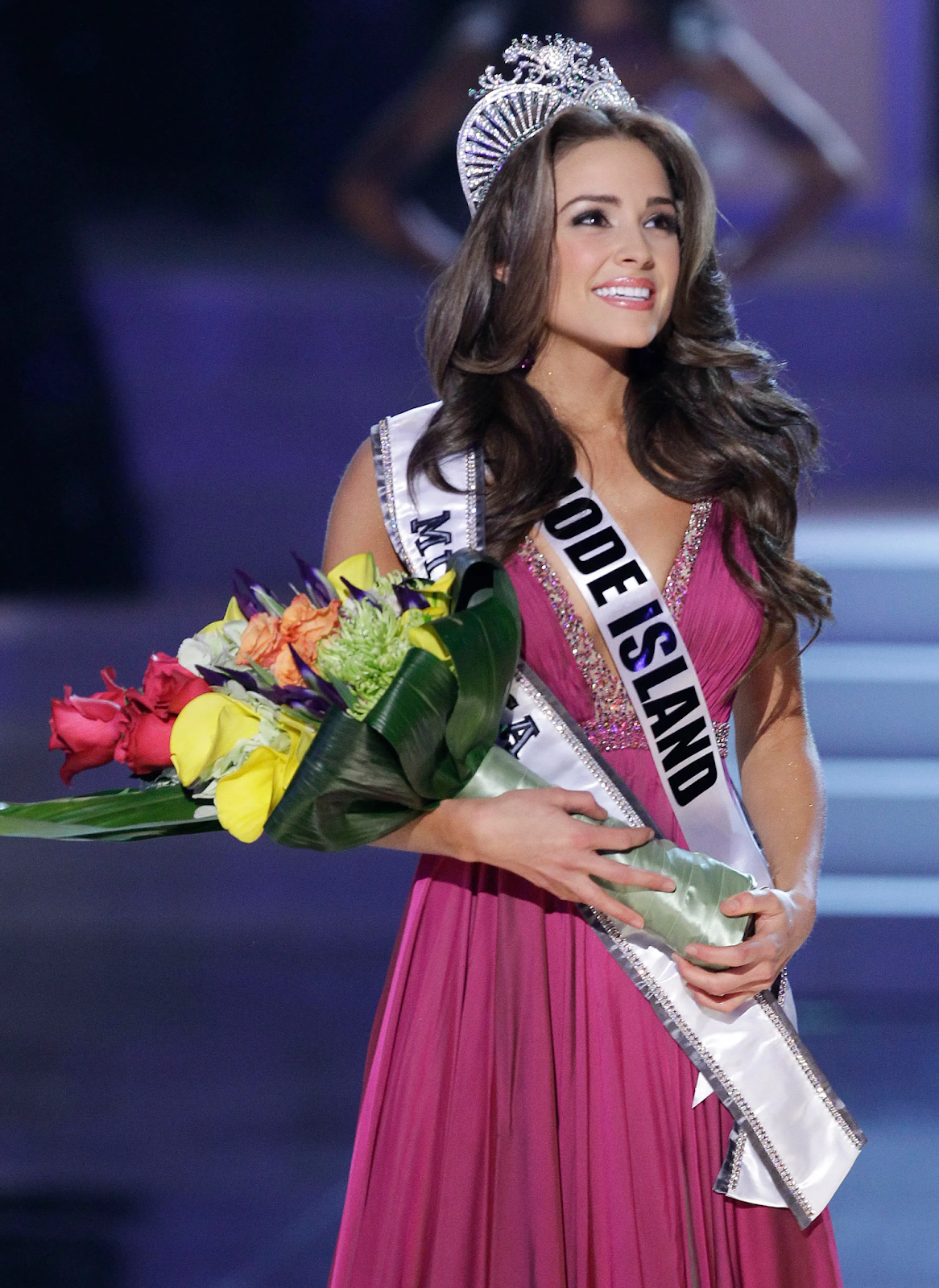Olivia Culpo: Miss Universe cao chỉ 1,66 m, không đủ tiền mua nổi bó rau sau khi chia tay Nick Jonas - Hình 2