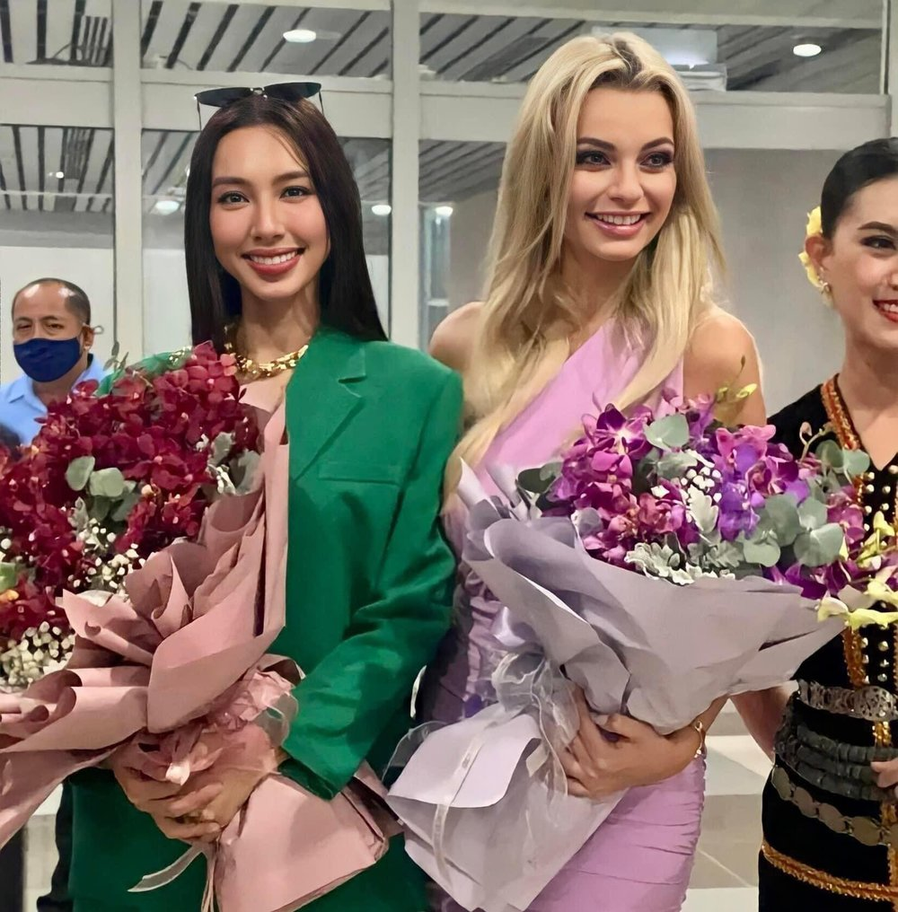 Karolina Bielawska khoe nhan sắc tuyệt phẩm, fan nức nở tạo hình Elsa: Đẹp như minh tinh Hollywood - Hình 8