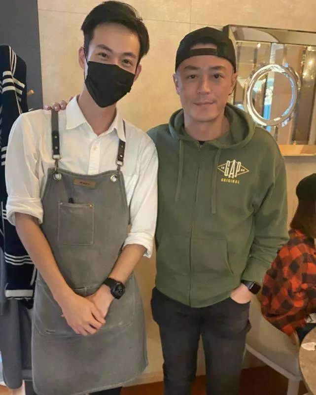 Lâm Tâm Như bị chê nhan sắc tuột dốc, xuề xòa khi đi chơi cùng ông xã Hoắc Kiến Hoa - Hình 2