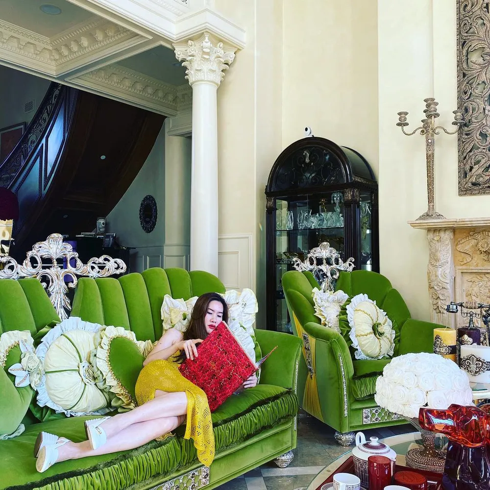 Mimi Morris: Tỷ phú ở nhà 800 tỷ, được D&G tổ chức sinh nhật, dậy từ 4h30 sáng nấu cơm cho chồng con - Hình 3