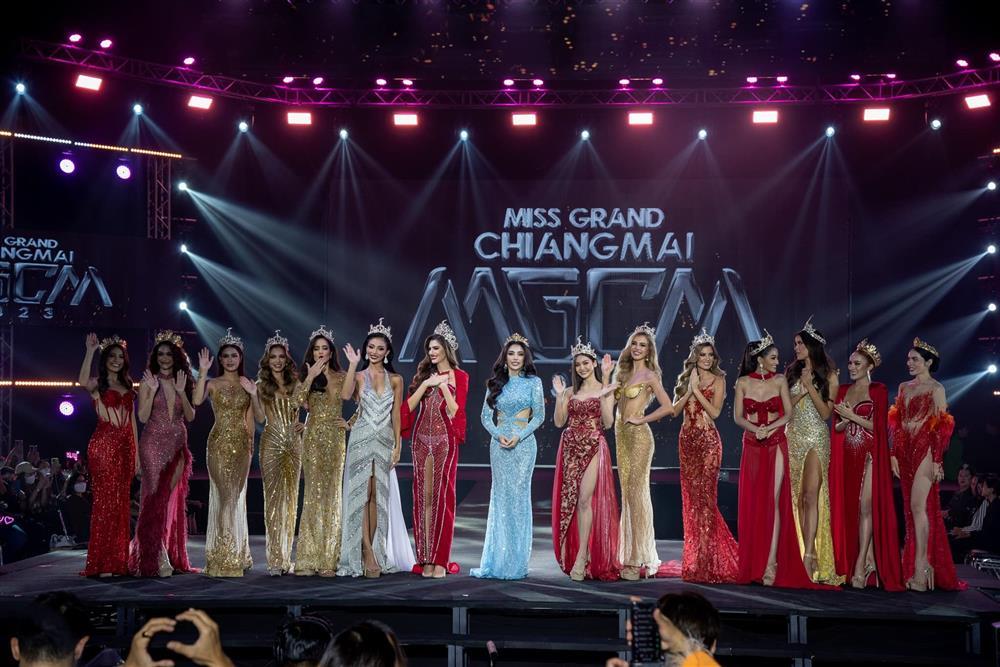 Ms.Brazil cao tay 'vỗ mặt' khi tiếp tục bị Mr.Nawat hắt hủi, khác hẳn thời Thùy Tiên đăng quang - Hình 12