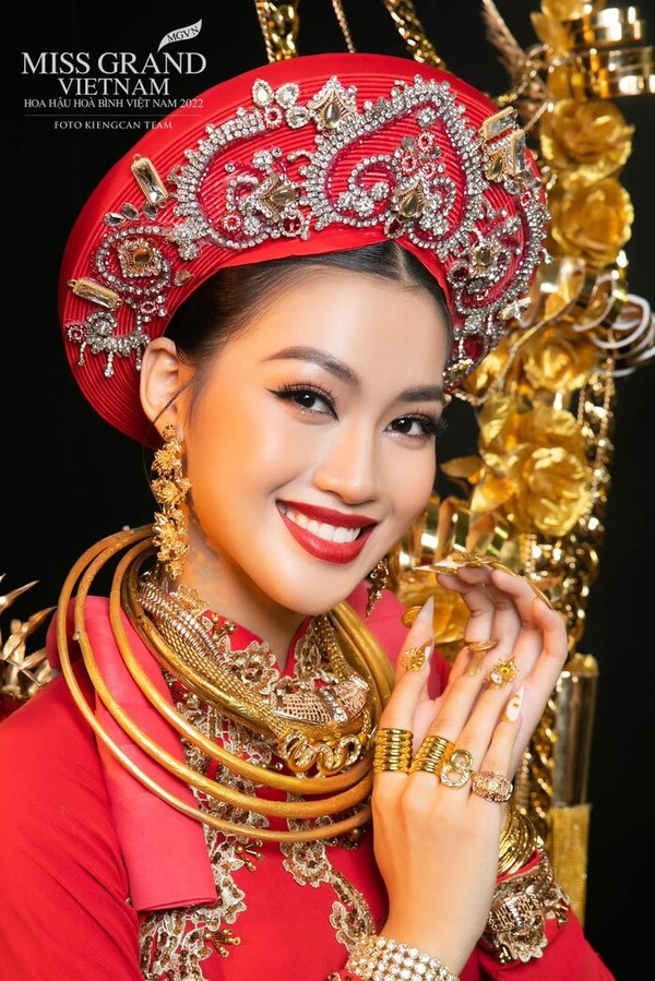 Bà trùm hoa hậu Kim Dung lên tiếng vụ Á hậu Minh Thư mua giải, hé lộ gia cảnh nghèo khó? - Hình 5