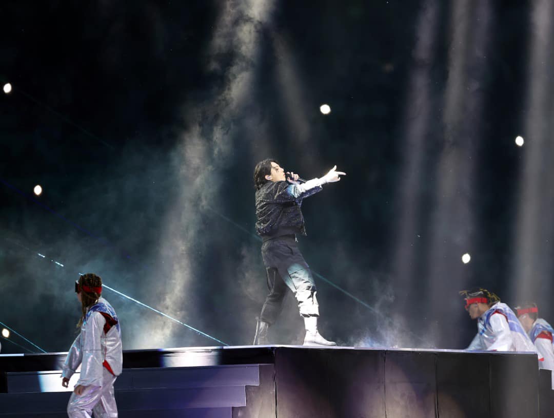Jungkook (BTS) tỏa sáng tại lễ khai mạc World Cup 2022, mang niềm tự hào về cho người dân xứ Hàn - Hình 7
