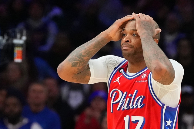 Vì sao Tucker không ghi điểm dù đánh chính ở Philadelphia 76ers? - Hình 1