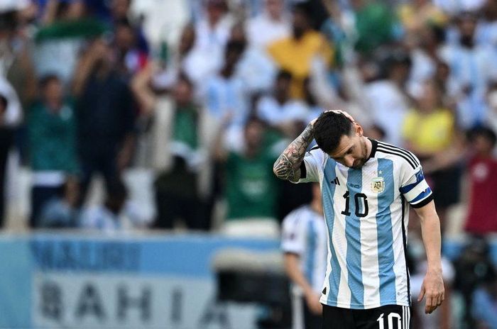 Argentina thua - Dù thất bại trên sân cỏ nhưng hình ảnh sự cổ vũ và tinh thần lạc quan của đội tuyển Argentina sẽ làm cho bạn yêu môn thể thao này hơn nữa.