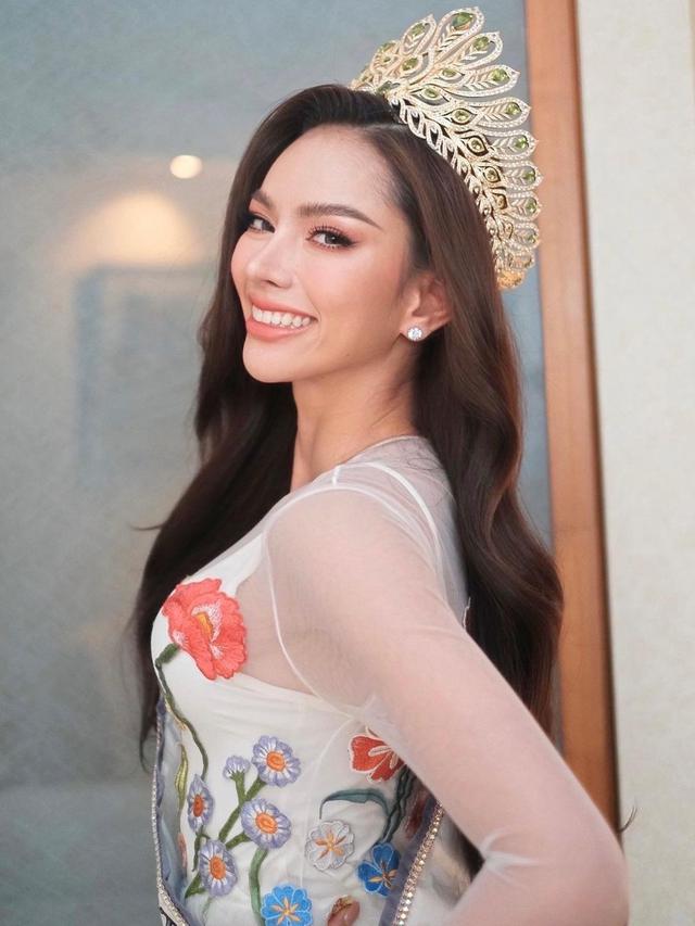 Anna Sueangam-iam: Hoa hậu Hoàn vũ Thái Lan lớn lên từ bãi rác, không đầu hàng trước số phận éo le - Hình 5