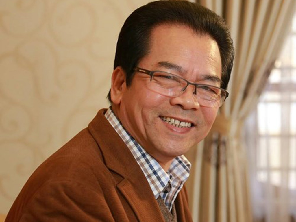 Hồng Minh: Mỹ nhân đóng cảnh táo bạo đầu tiên của phim Việt, mất tích sau khi lấy chồng hơn 23 tuổi? - Hình 4